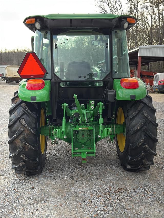 Image of John Deere 5075E equipment image 3