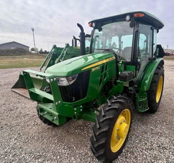 Main image John Deere 5075E