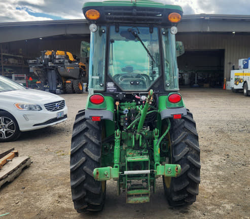 Image of John Deere 5075GN equipment image 1