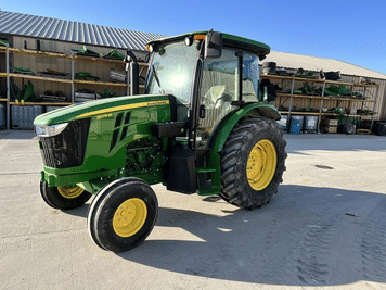 Main image John Deere 5075M
