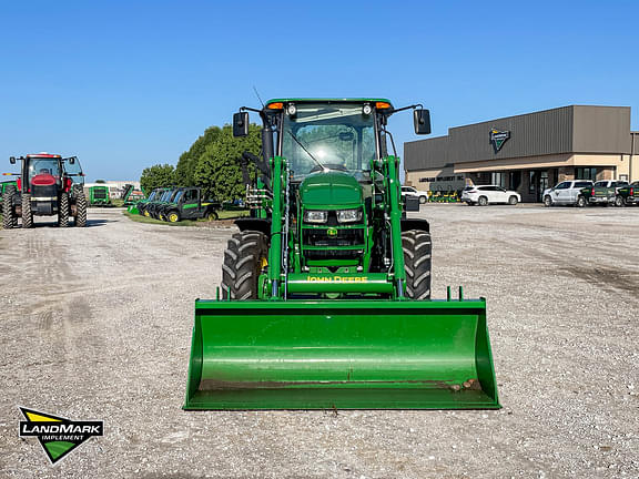 Image of John Deere 5075M equipment image 1