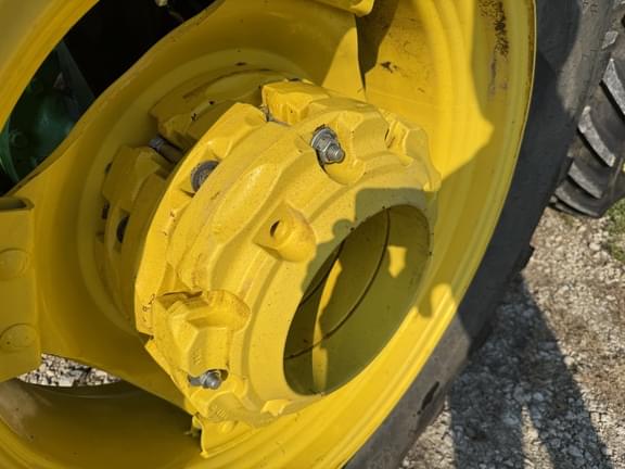 Image of John Deere 5075M equipment image 4