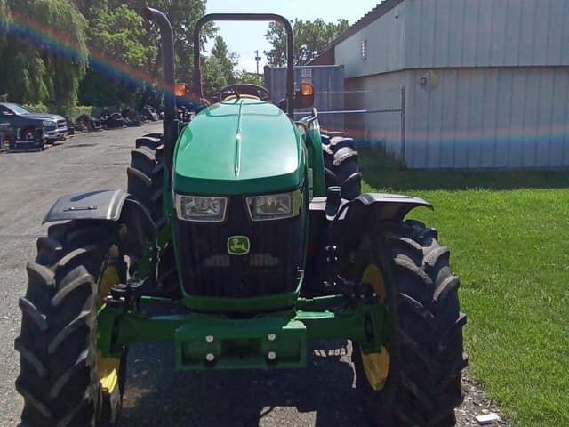 Image of John Deere 5075M equipment image 1