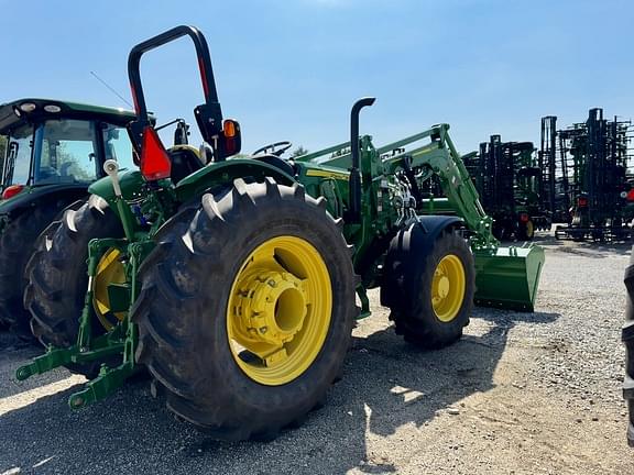 Image of John Deere 5075M equipment image 3