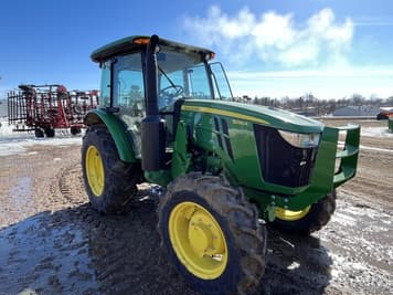 Main image John Deere 5090E