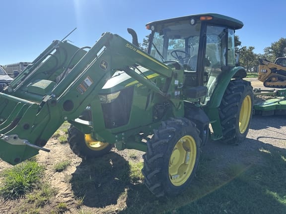 Main image John Deere 5090E