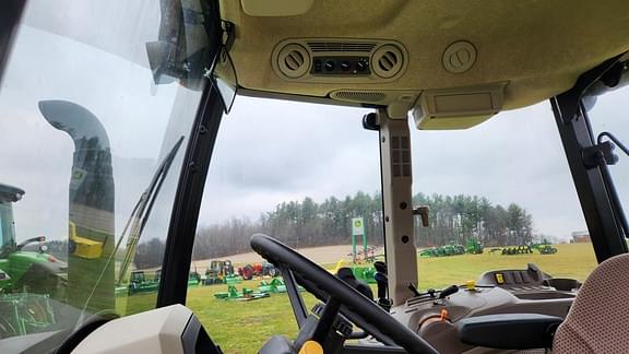 Image of John Deere 5090E equipment image 1