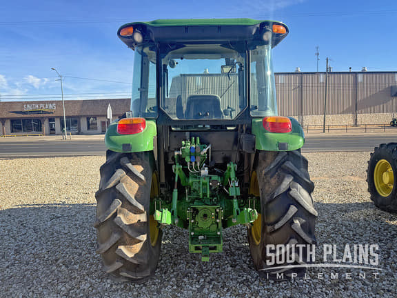 Image of John Deere 5090E equipment image 3