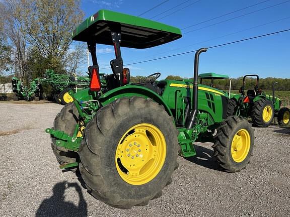 Image of John Deere 5090E equipment image 2