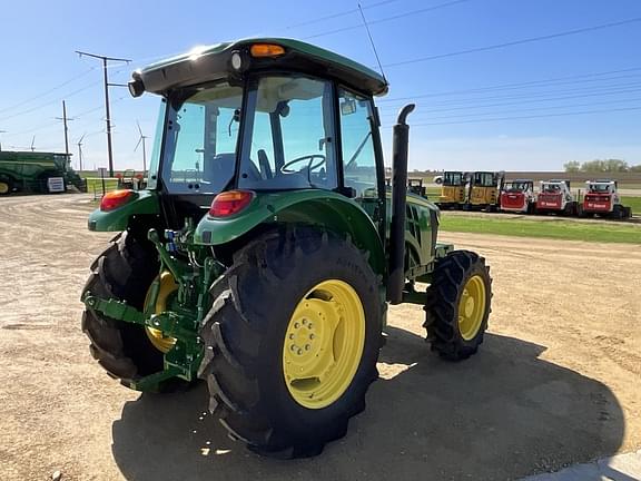 Image of John Deere 5090E equipment image 3