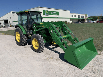 Main image John Deere 5090E