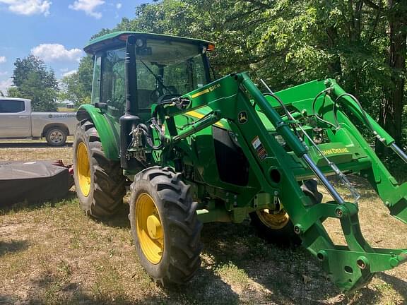 Image of John Deere 5090E equipment image 4