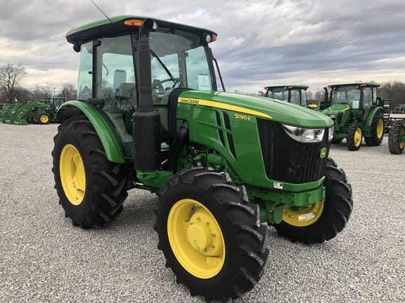 Main image John Deere 5090E