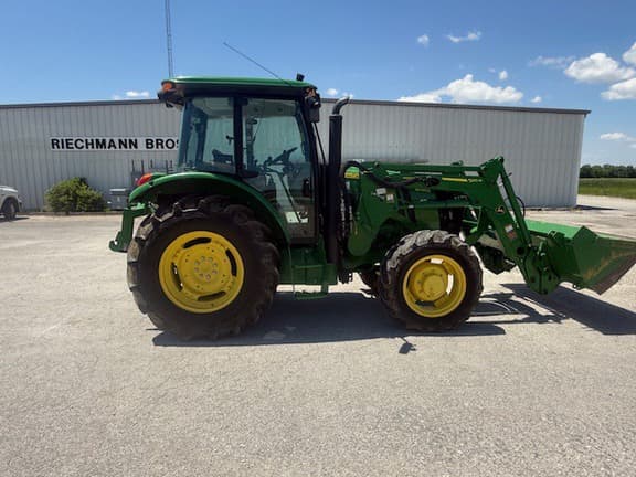 Image of John Deere 5090E equipment image 1