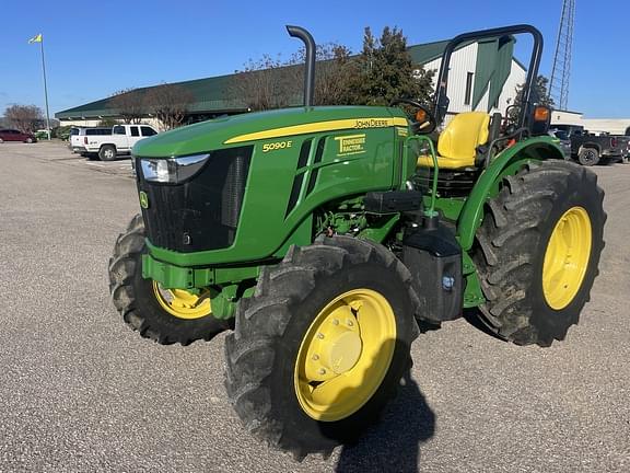 Image of John Deere 5090E Primary image