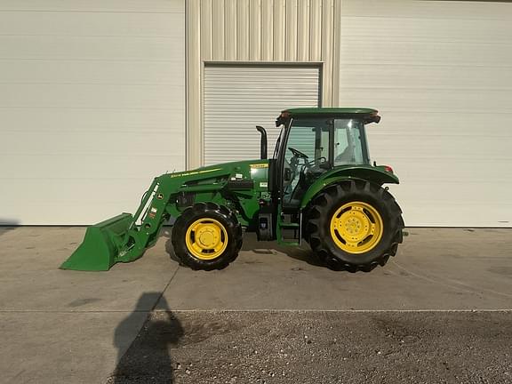Image of John Deere 5090E equipment image 1