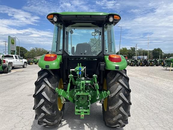 Image of John Deere 5090E equipment image 3