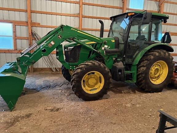 Image of John Deere 5090E equipment image 1