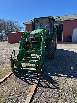 Image of John Deere 5090E equipment image 1