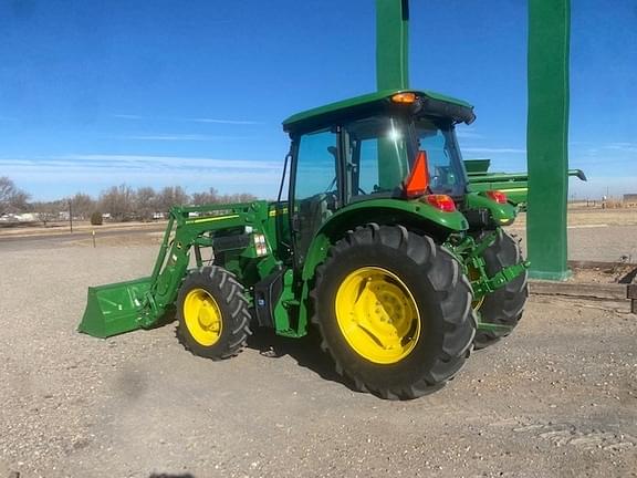 Image of John Deere 5090E equipment image 1