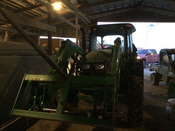 Main image John Deere 5090E