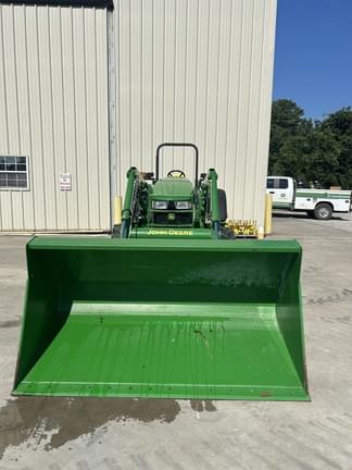 Image of John Deere 5090EL equipment image 2