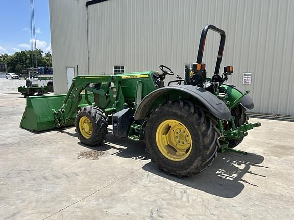 Image of John Deere 5090EL equipment image 2