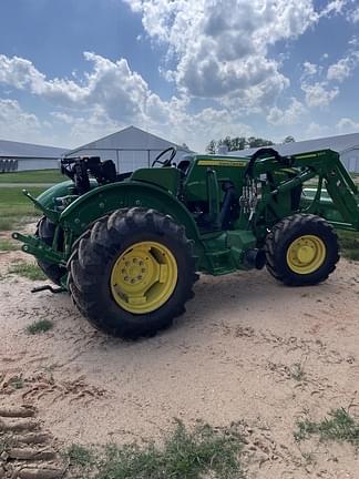 Image of John Deere 5090EL equipment image 3