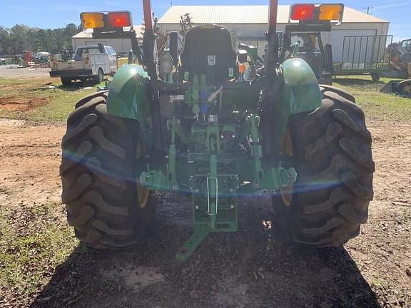 Image of John Deere 5090EL equipment image 2