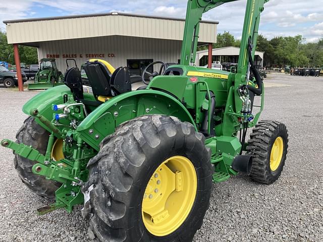 Image of John Deere 5090EL equipment image 3