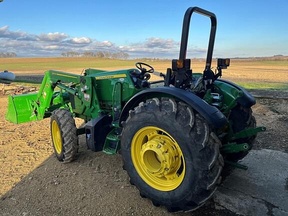 Image of John Deere 5090EL equipment image 2