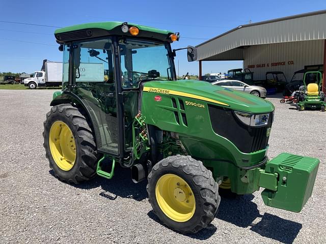 Image of John Deere 5090GN equipment image 1