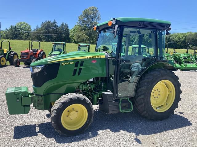 Image of John Deere 5090GN equipment image 1