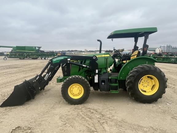 Image of John Deere 5090M equipment image 1
