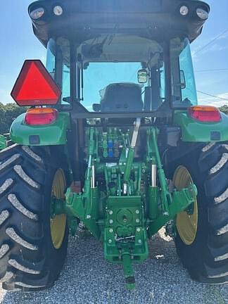 Image of John Deere 5090M equipment image 4