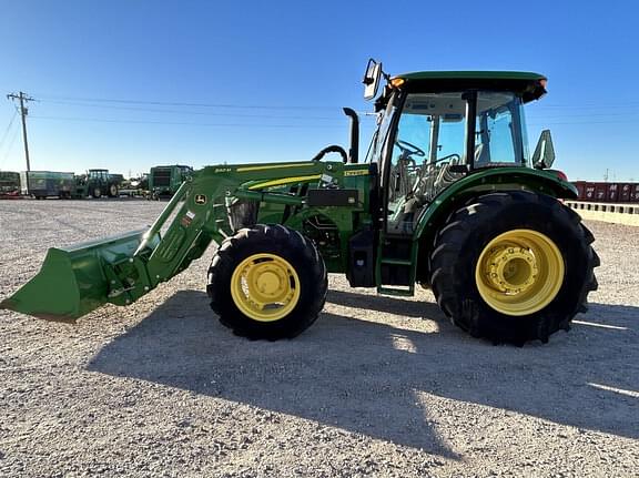 Image of John Deere 5090M equipment image 1