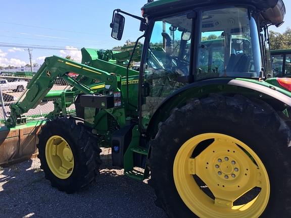 Image of John Deere 5090M equipment image 2