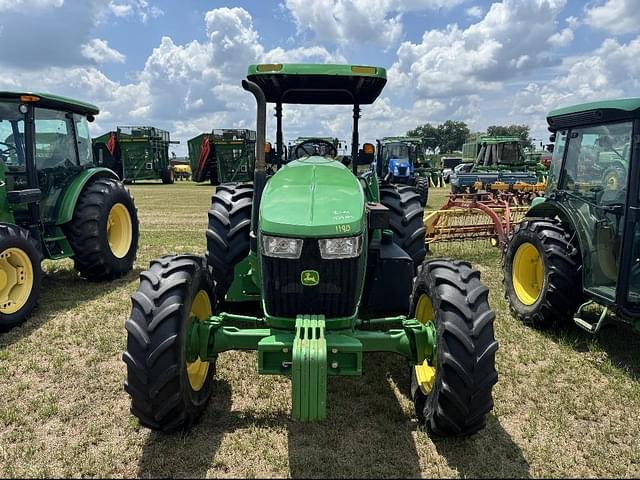 Image of John Deere 5090M equipment image 2