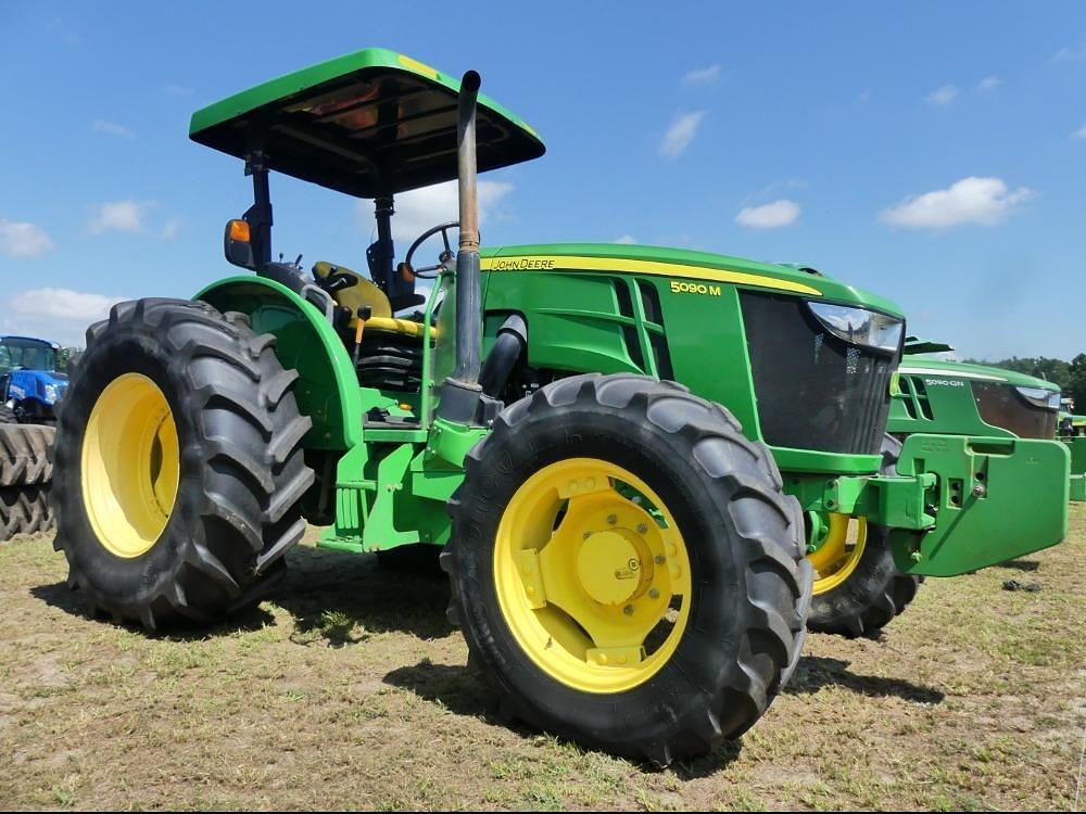 Image of John Deere 5090M Primary image