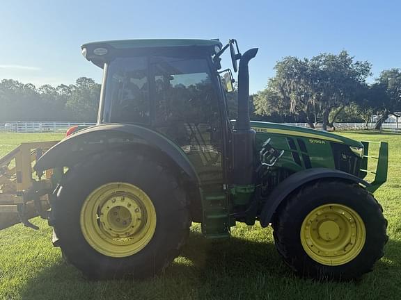 Image of John Deere 5090R equipment image 3