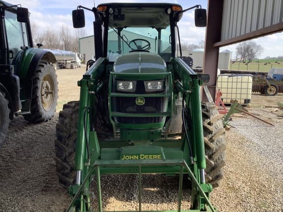Image of John Deere 5100E equipment image 3