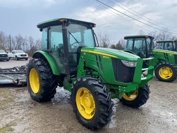 Image of John Deere 5100E equipment image 1