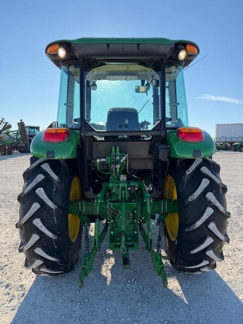 Image of John Deere 5100E equipment image 3