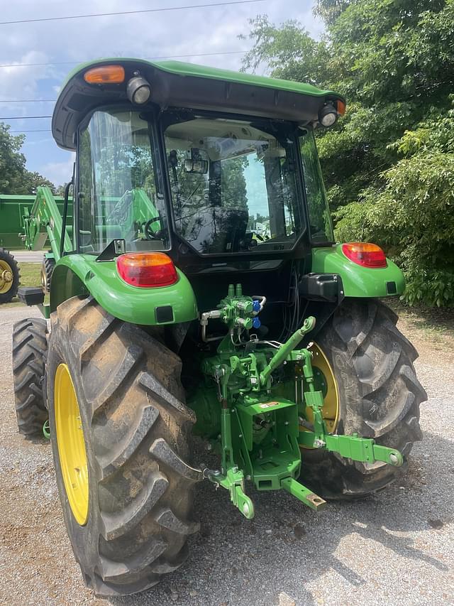 Image of John Deere 5100E equipment image 4