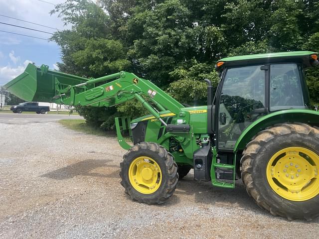 Image of John Deere 5100E equipment image 2