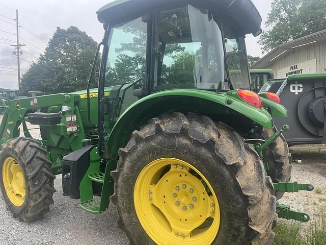 Image of John Deere 5100E equipment image 3