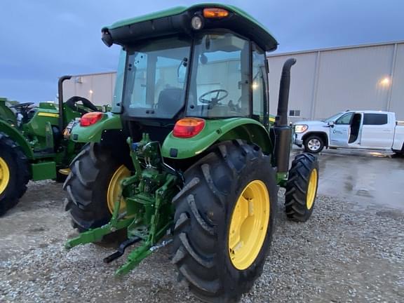 Image of John Deere 5100E equipment image 4