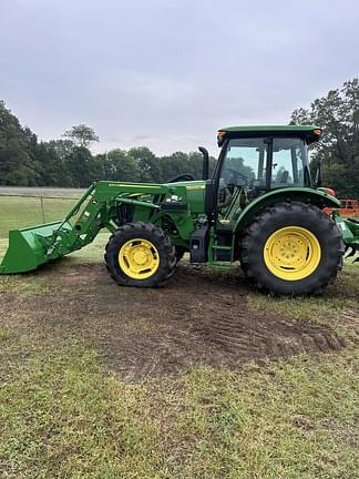 Image of John Deere 5100E equipment image 3