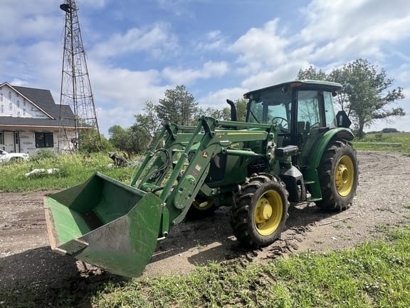 2021 John Deere 5100E Equipment Image0