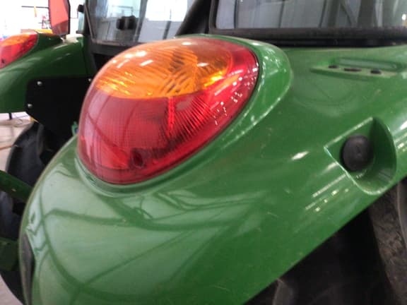 Image of John Deere 5100E equipment image 2